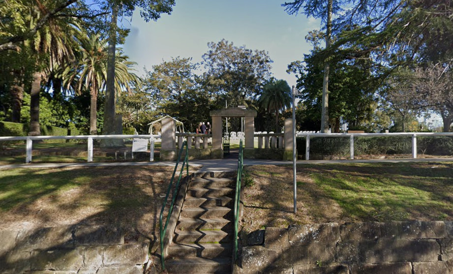 Camden Cenotaph for location page image